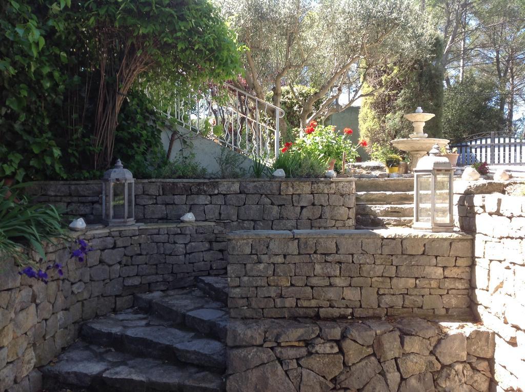 מלון לורג Le Patio Fleuri מראה חיצוני תמונה