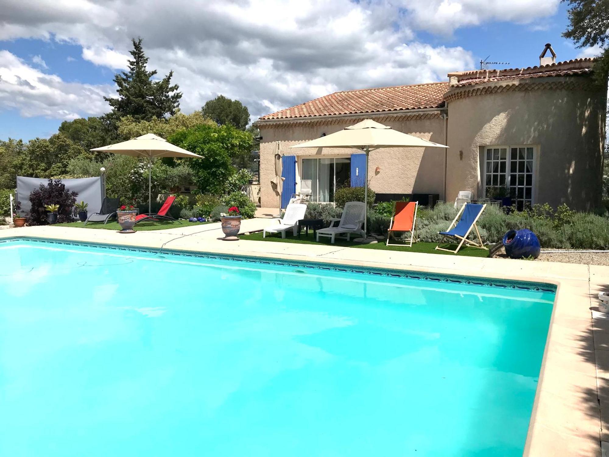 מלון לורג Le Patio Fleuri מראה חיצוני תמונה