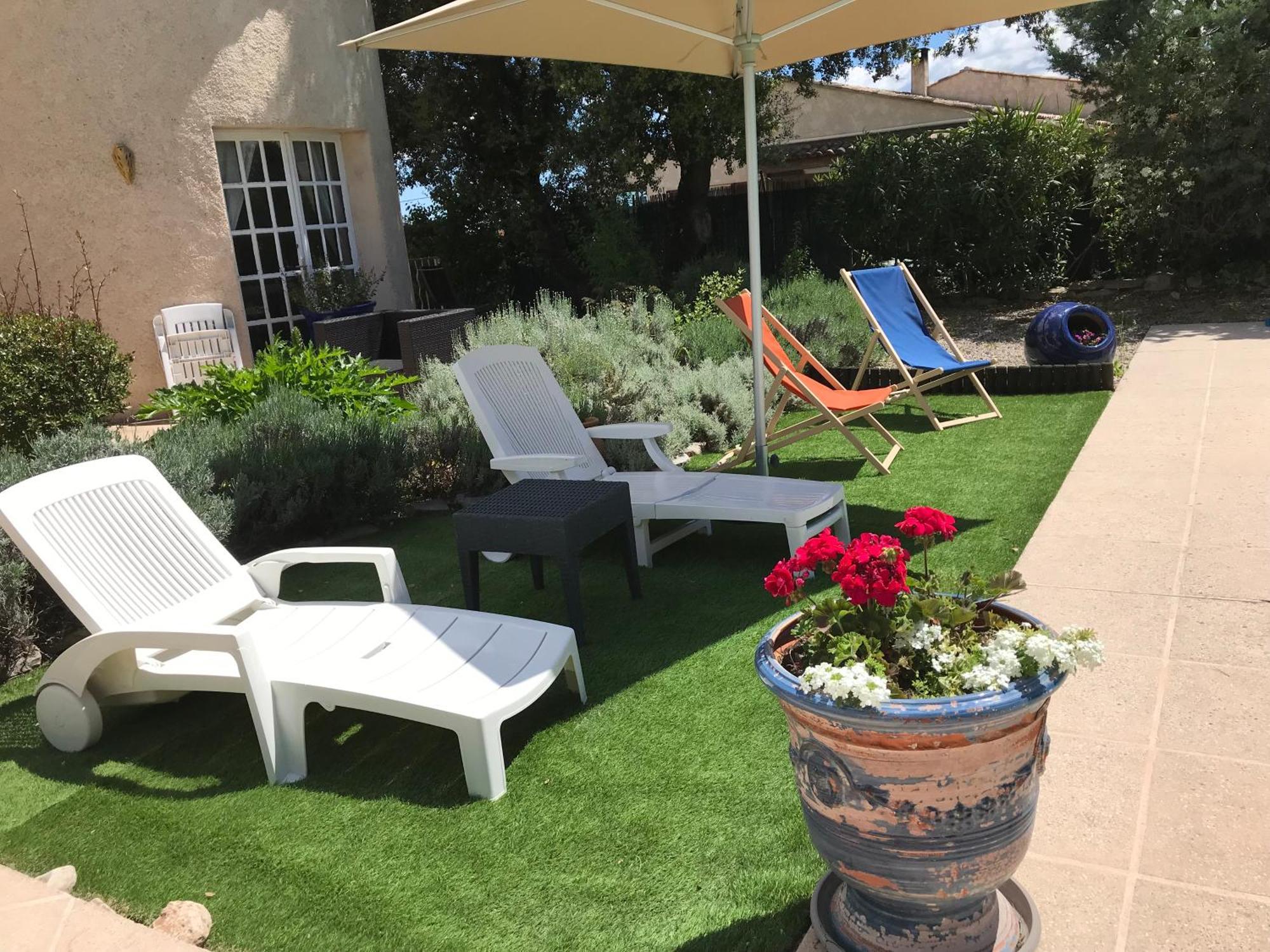 מלון לורג Le Patio Fleuri מראה חיצוני תמונה