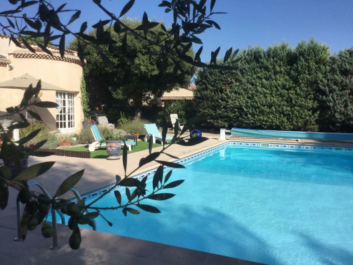 מלון לורג Le Patio Fleuri מראה חיצוני תמונה