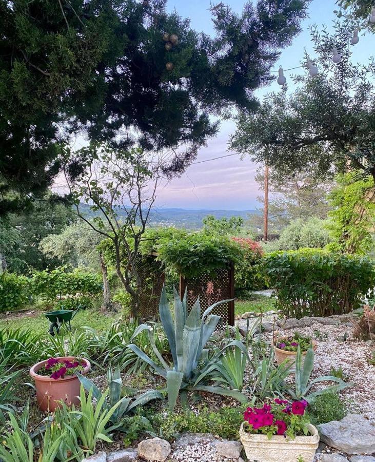 מלון לורג Le Patio Fleuri מראה חיצוני תמונה